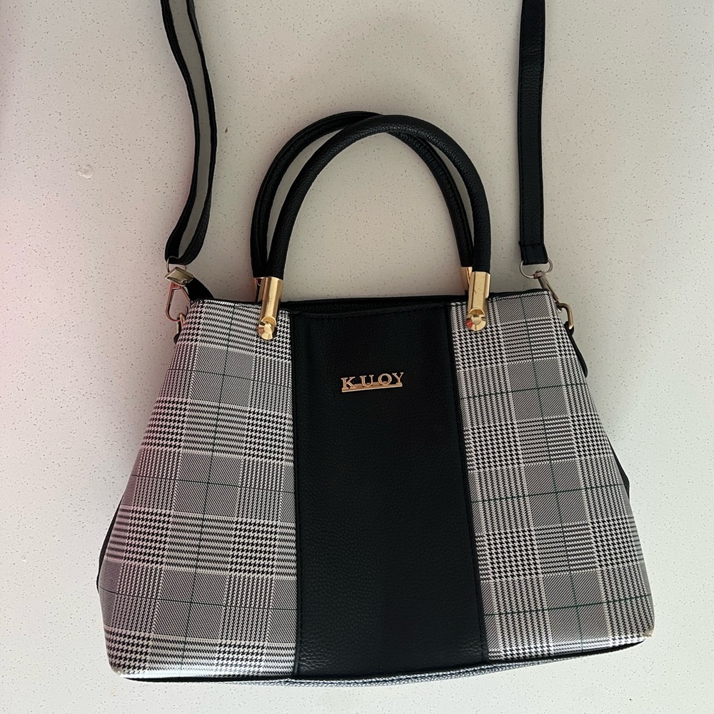 Kuoy Handbag